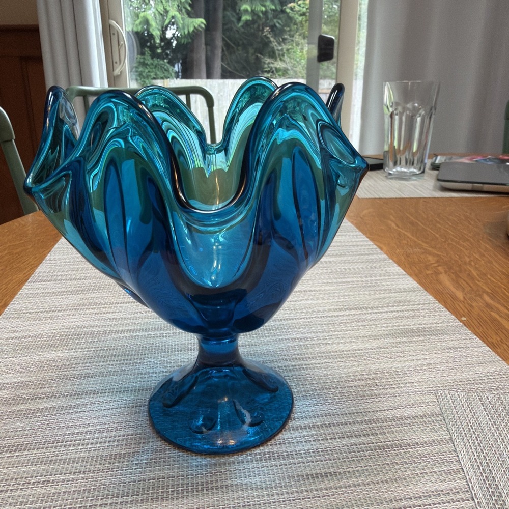 Viking Glass Epic Blue 6 Petal Handkerchief Vase 6.5"Compote Candy Dish